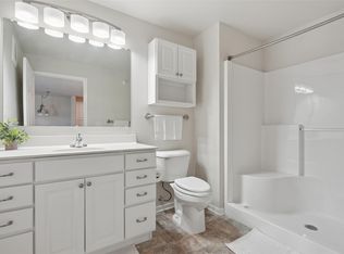 845 S 60th St APT 402, West Des Moines, IA 50266