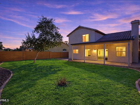 2nd image of 916 E HARWELL Road