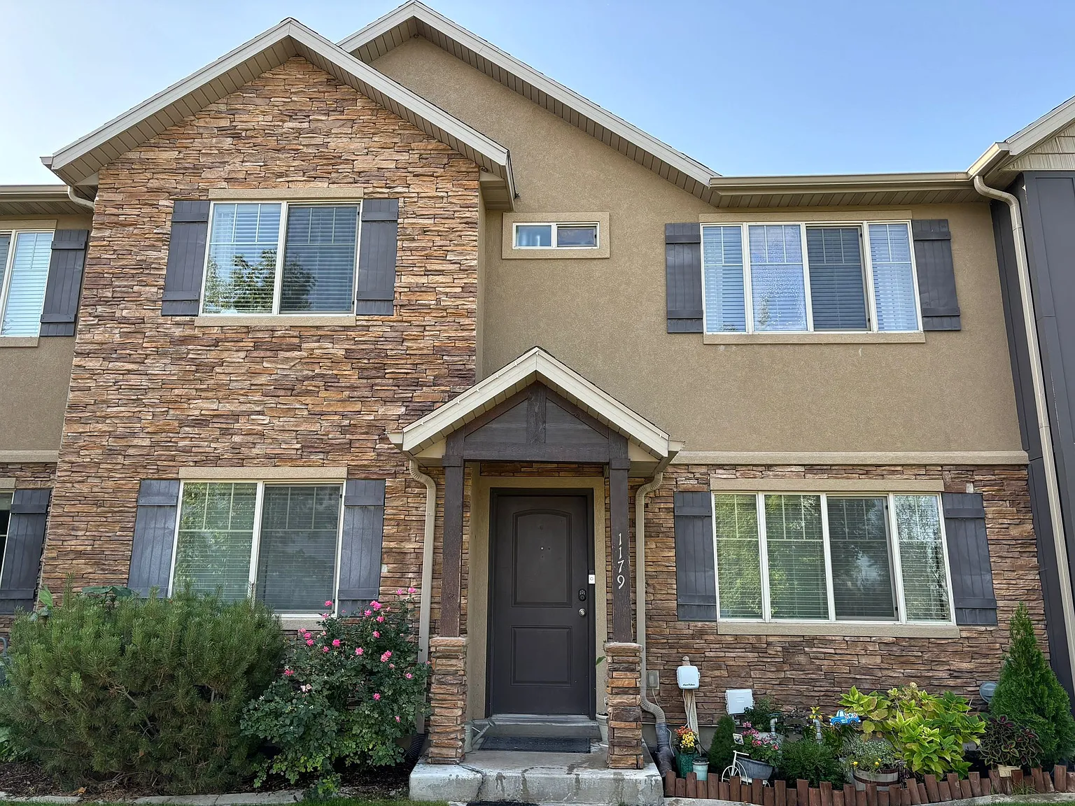 4 bed, 1884 sqft, $2,250 — Photo 3