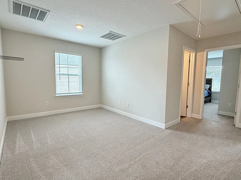 929 Abode Ave — Photo 12
