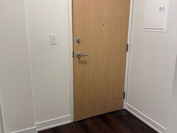 5th image of 2825 Jane St #1009