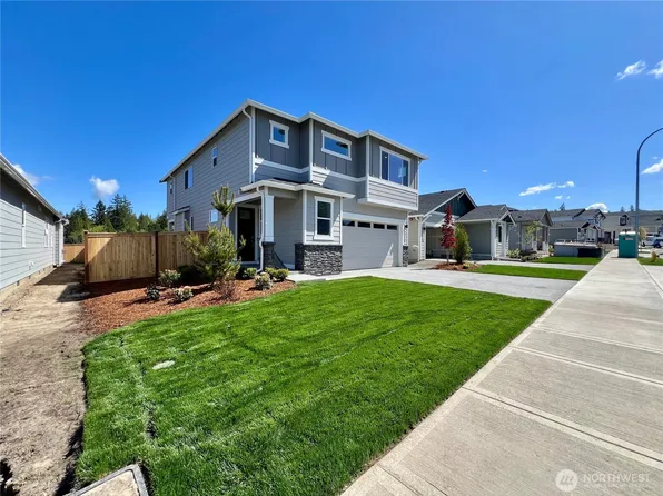 3871 McCormick Village Drive, Bremerton, WA 98312