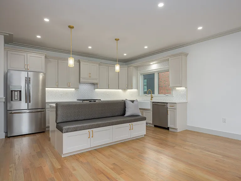1 Victoria Ln — Photo 11