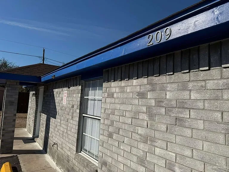 209 N Bluebonnet St — Photo 7