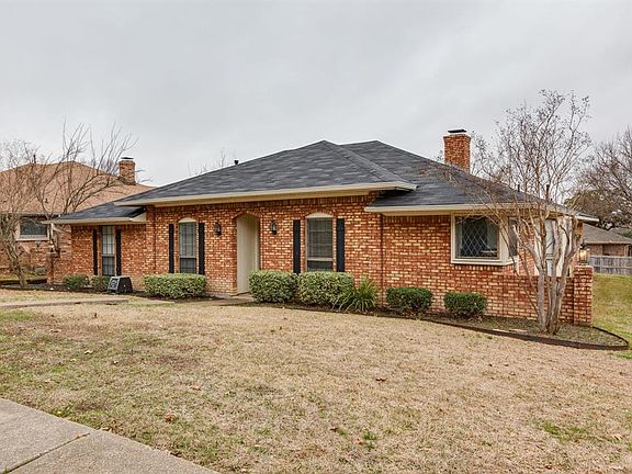 3rd image of 4621 Meadowview Dr