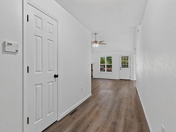 4th image of 3821 S Leawood Avenue