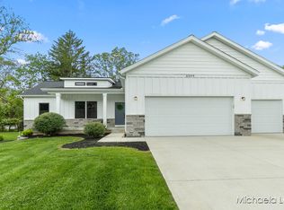 6069 Coventry Woods Dr NE, Belmont, MI 49306