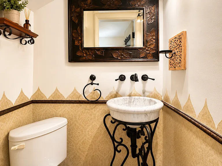 8225 Fountain Ave (Patio Del Moro) — Photo 12