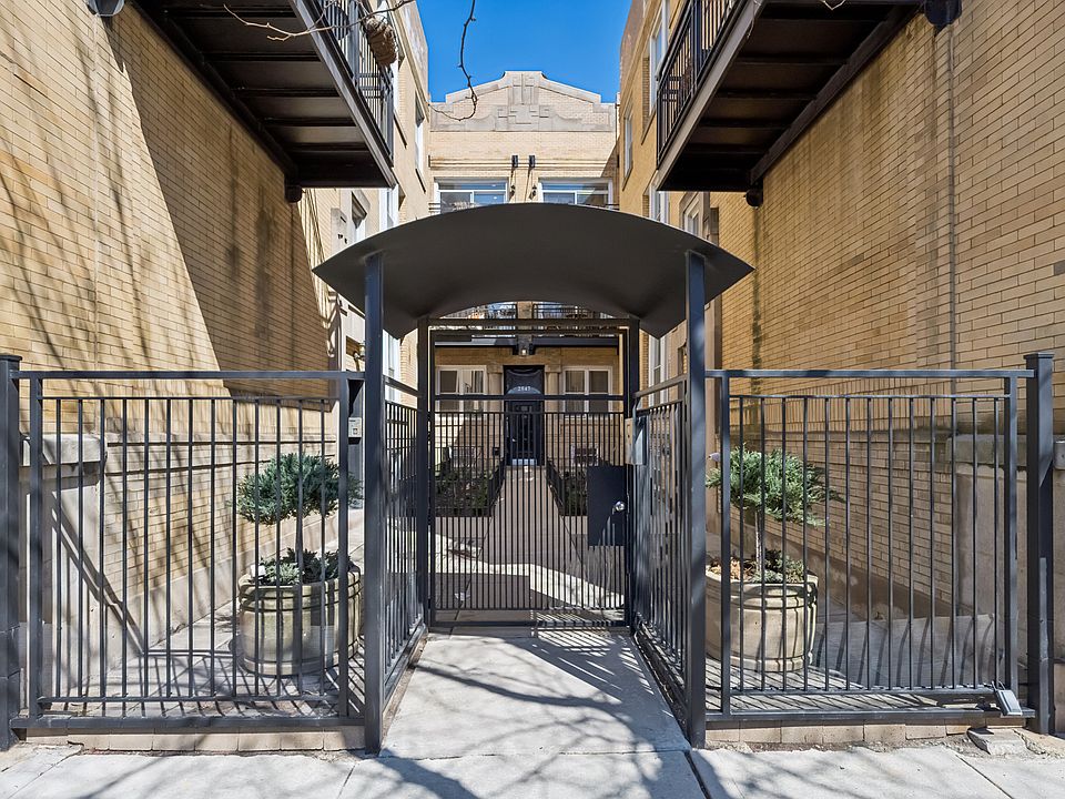 1st image of 2547 N Clark St APT 2N