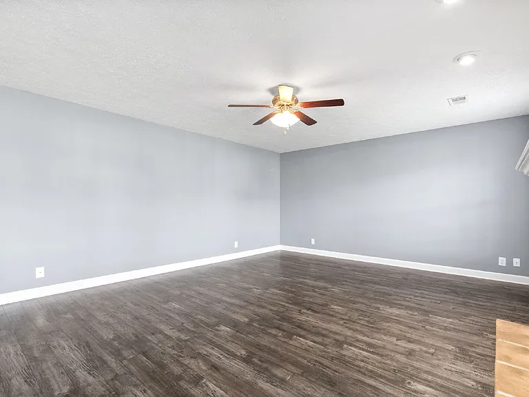 3755 Windmill Dr — Photo 12