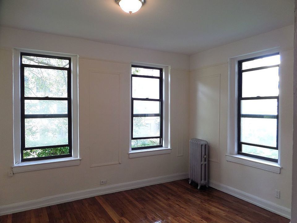 1st image of 2436 29th St APT 1B
