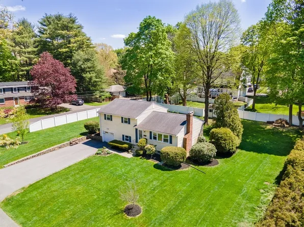 17 Arthur St, Natick, MA 01760