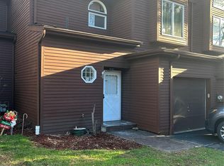 4 Knoll Vw, Ossining, NY 10562