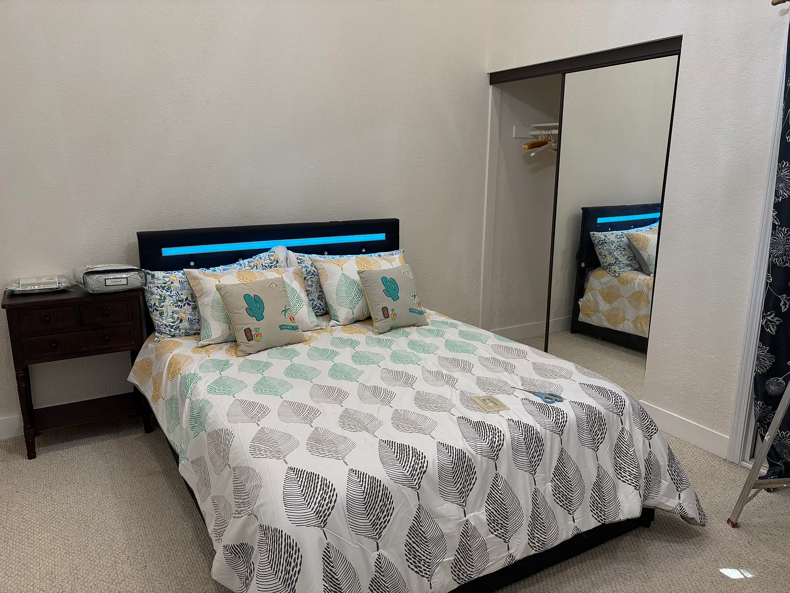 2 bed, 1348 sqft, $4,600 — Photo 3
