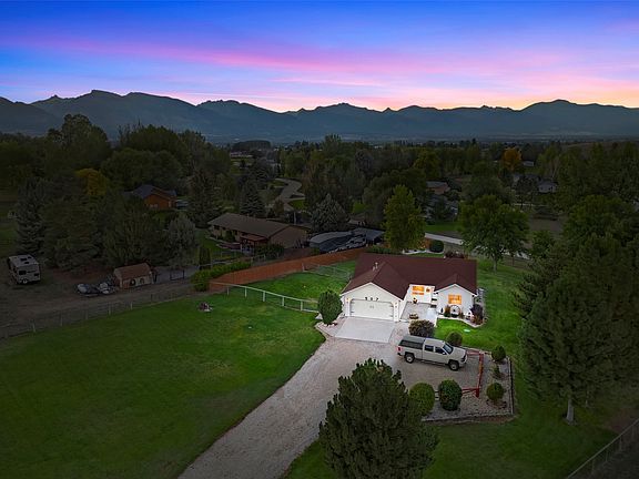 3rd image of 507 Cow Creek Ln