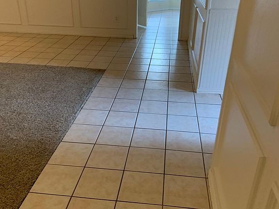 4th image of 5123 Bellefontaine Dr