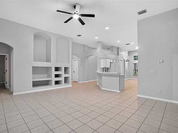 3rd image of 11610 JORDANS LANDING COURT