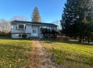 2 Amy Todt Dr, Monroe, NY 10950