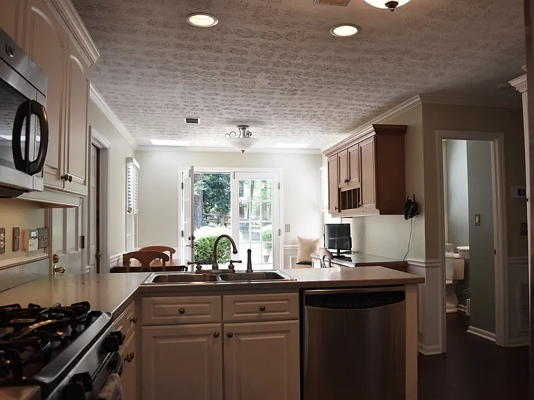 1627 Pine Creek Way — Photo 13
