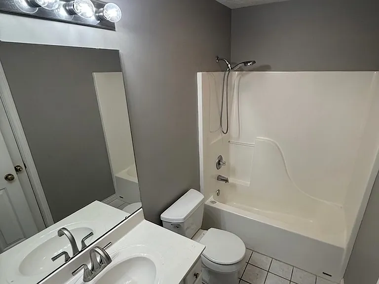 312 Country Ct — Photo 9