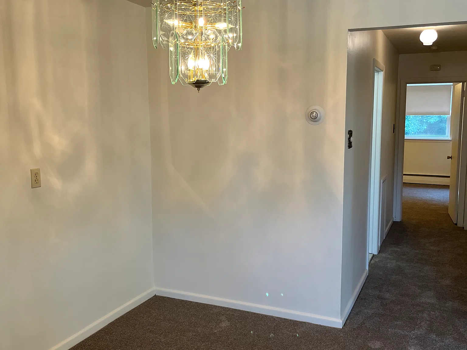 2 bed, 640 sqft, $1,600 — Photo 4