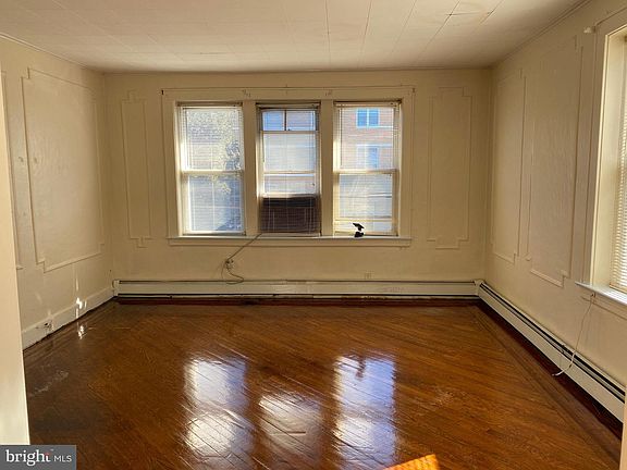 2nd image of 502-504 N 13th St #2
