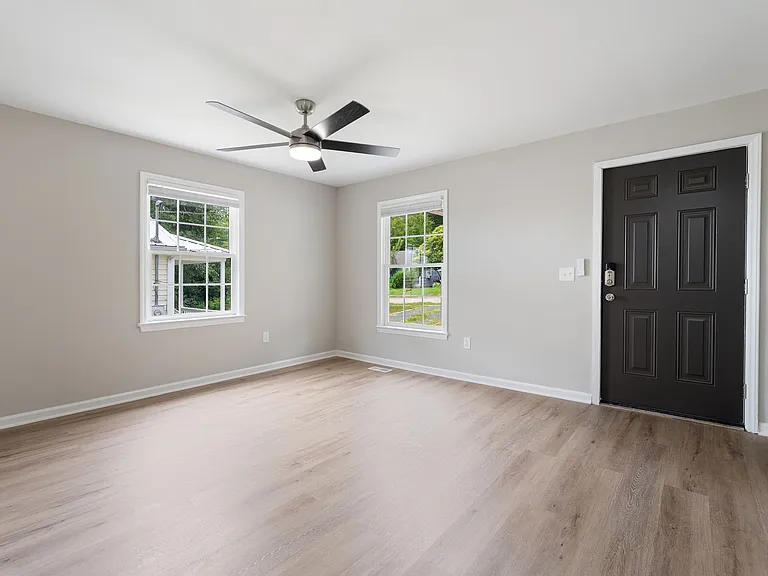 1236 Berkeley St — Photo 3