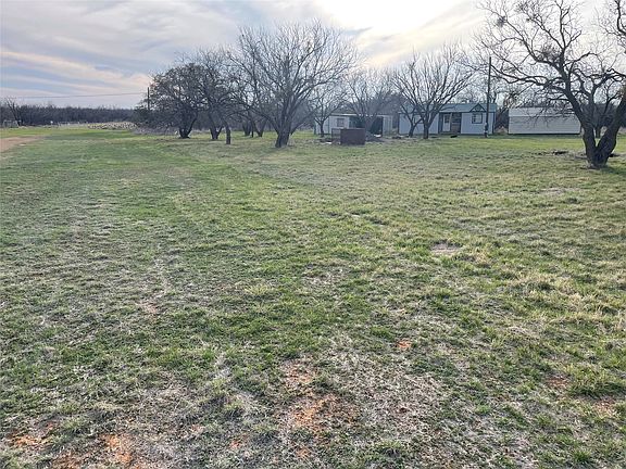 2nd image of 1119 County Road 408