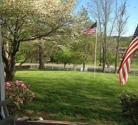 2nd image of 2805 Critz Ln