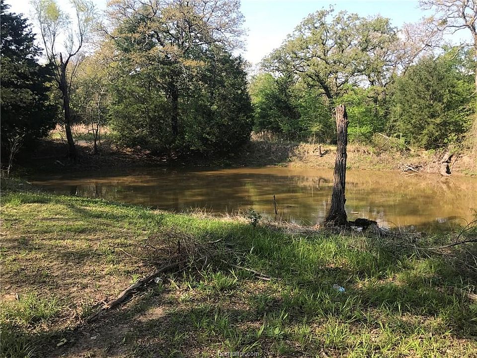 1st image of 414 Wooded Acres Ln