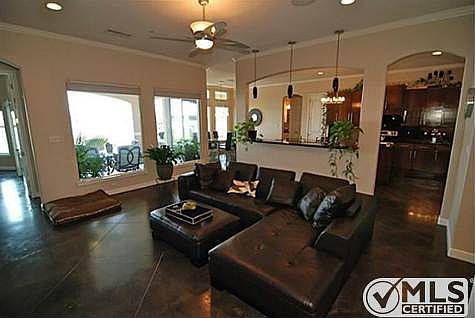2nd image of 3608 Upper Lake Cir