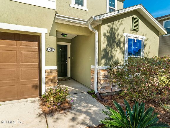 2nd image of 12042 ALEXANDRA Drive