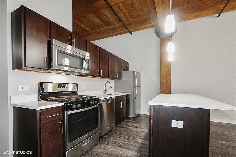 Carriage House Lofts - 1545 S State St Chicago IL | Zillow