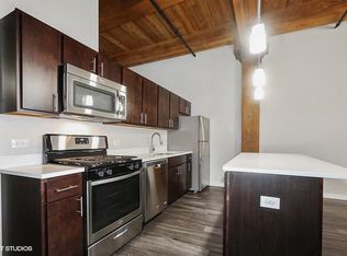 Carriage House Lofts, Chicago, IL 60605