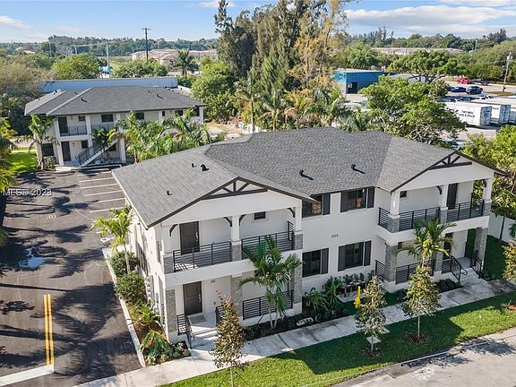 5th image of 5750 SW 44th St #202