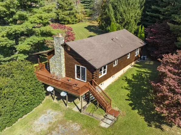 18151 New Cut Rd, Mount Airy, MD 21771