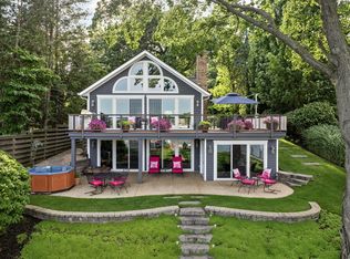 143 Park St, Saugatuck, MI 49453