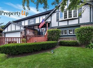 680 Surryse Rd, Lake Zurich, IL 60047