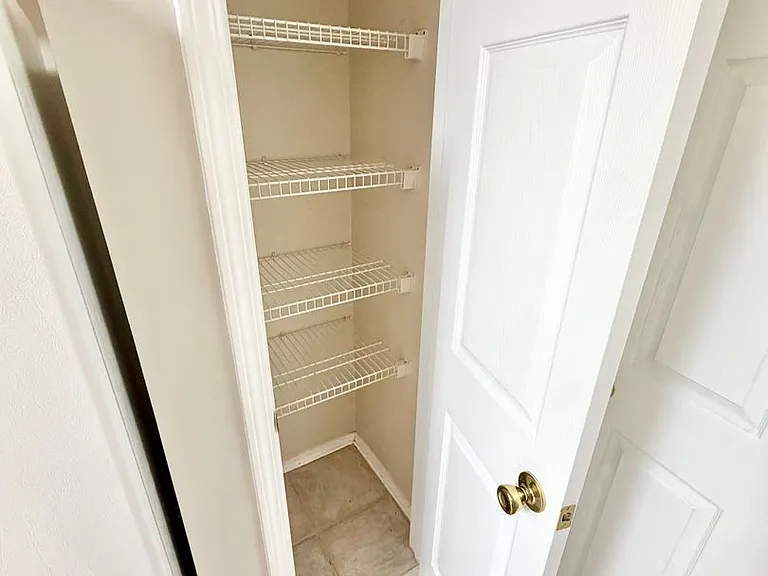 2390 Marina Dr — Photo 23