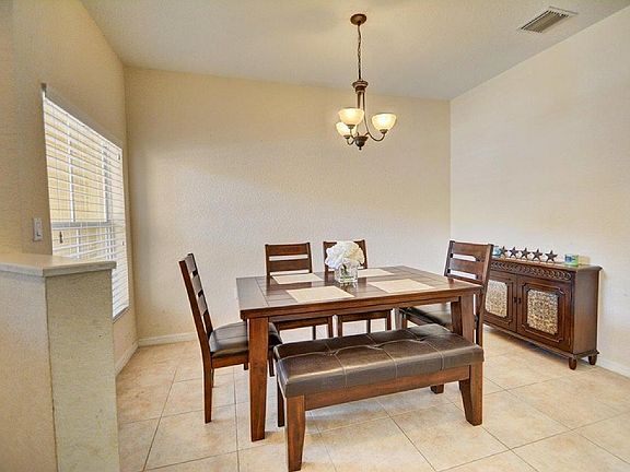 5th image of 259 Lake Monterey Cir