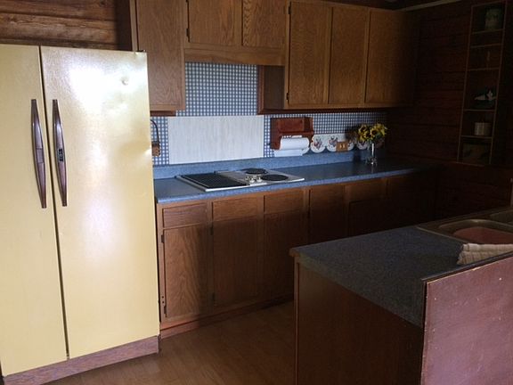 5th image of 2595 2nd St