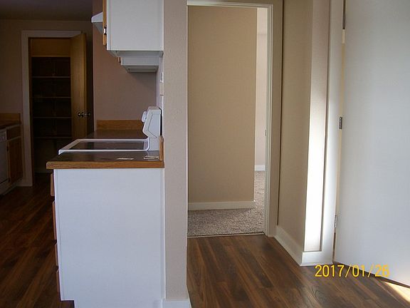 5th image of 282 N Lincoln St