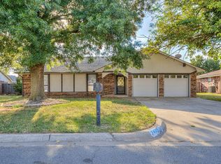 2409 S Miles Ave, El Reno, OK 73036