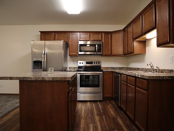 3rd image of 104 Gardens Ct #5