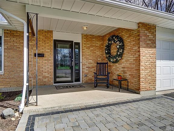 3rd image of 5625 Winterberry Ct