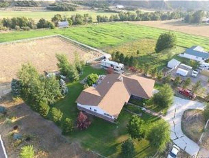 Ariel View of home/property