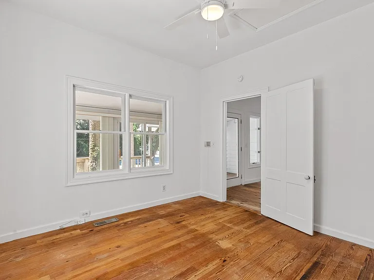 2250 Myrtle Ave — Photo 15