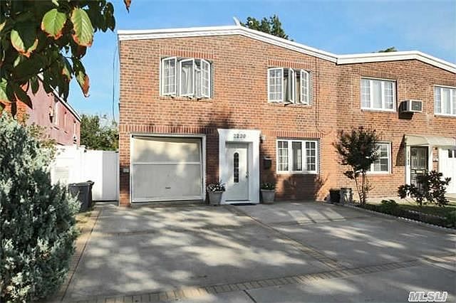 1st image of 2239 92nd St