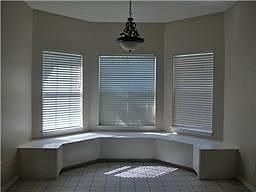 3rd image of 121 Bentwood Dr