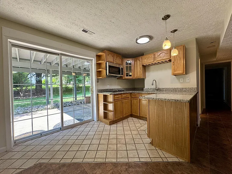 13413 Wisteria Dr — Photo 19